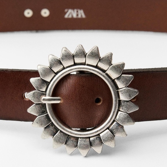 New with tag!  Zara Woman Leather Belt with flower Buckle Brown size:90 - 36" - Picture 4 of 9